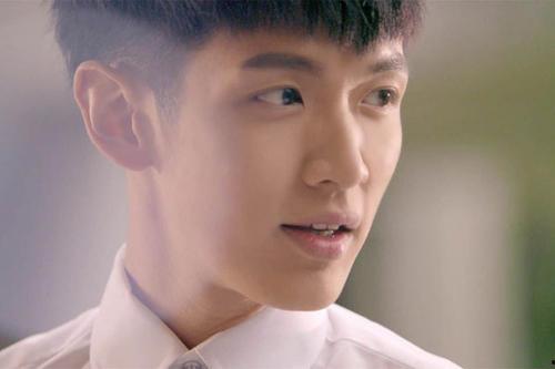 娱乐吃瓜你我她,吃瓜你我她，揭秘幕后故事  第2张